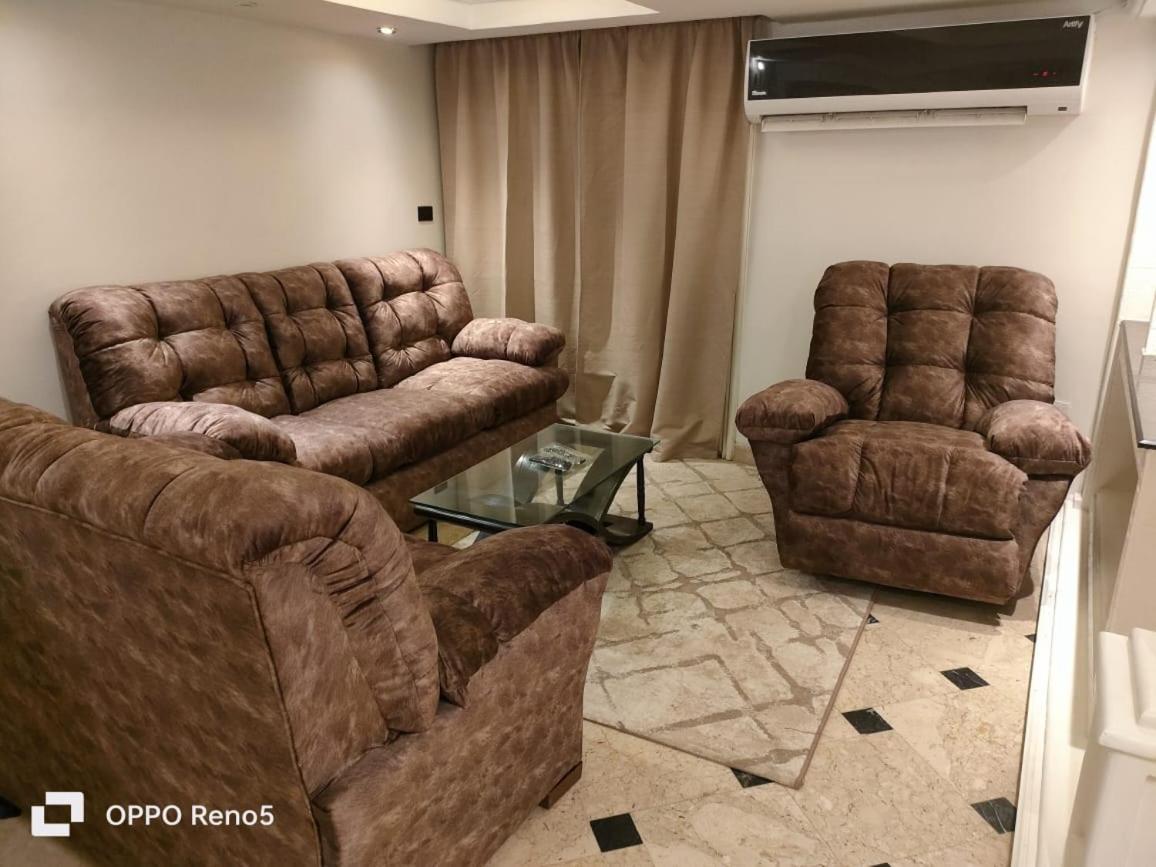 Tohfa Luxury Apartment