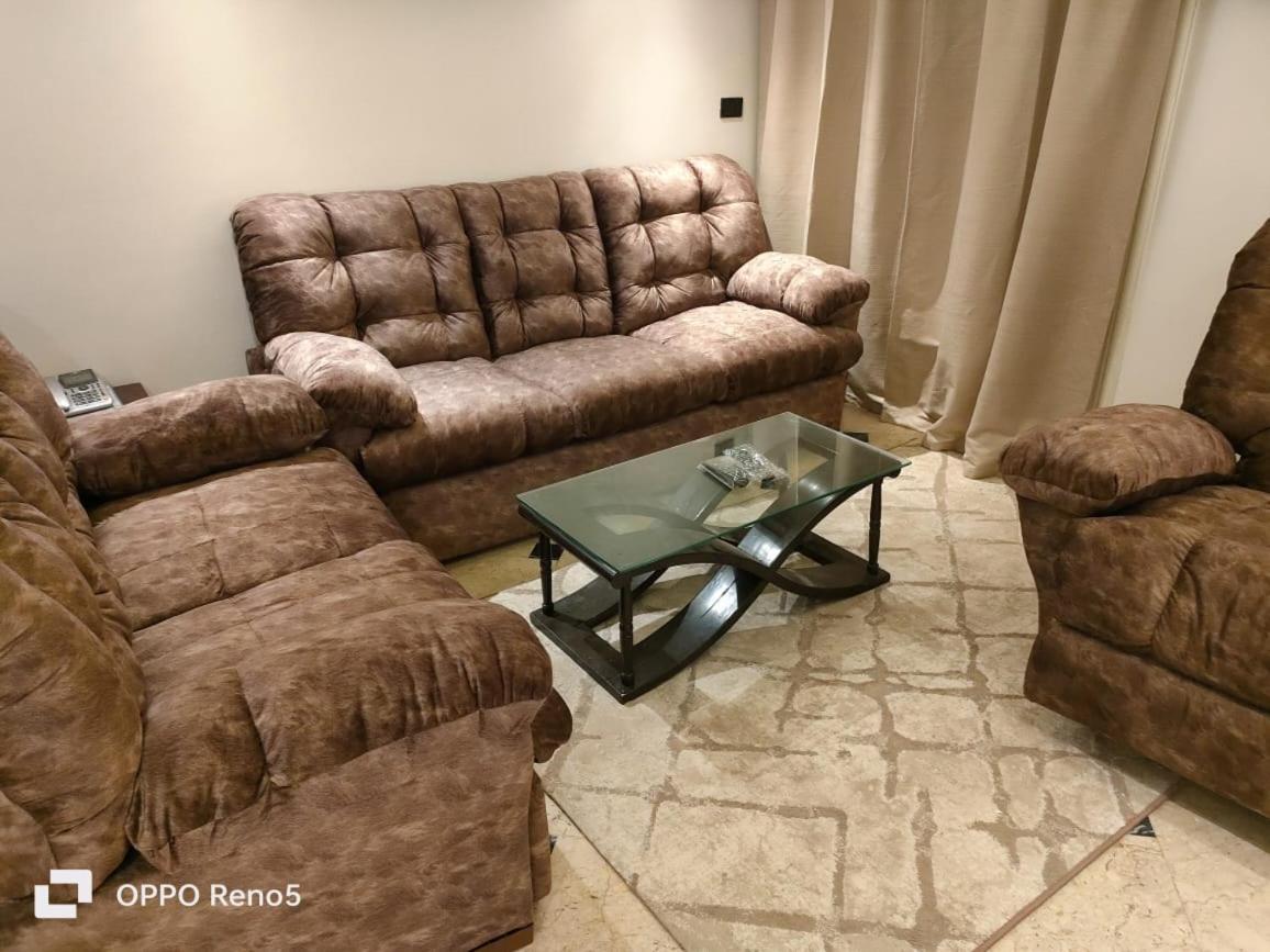Tohfa Luxury شقة