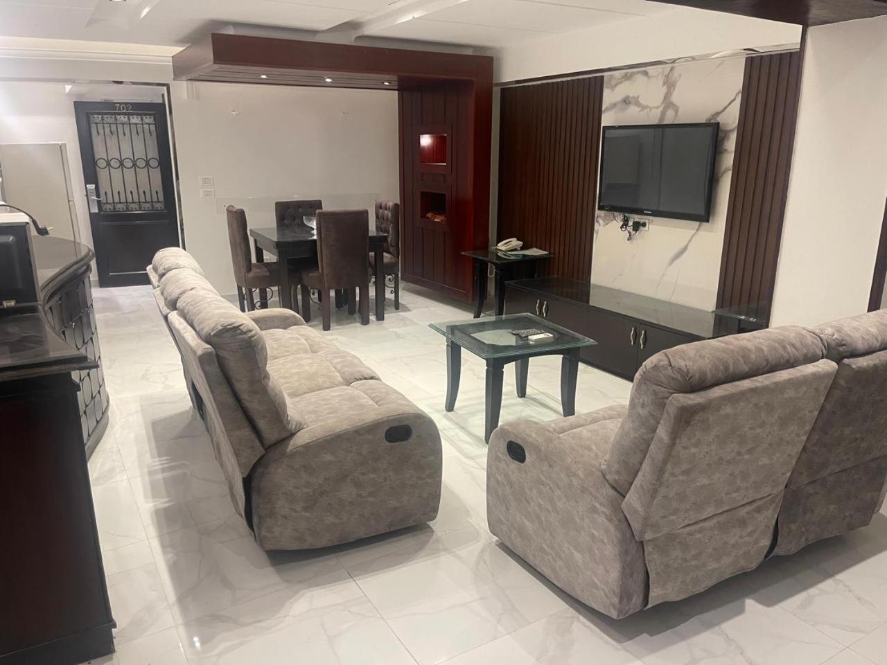 Tohfa Luxury * Kairo