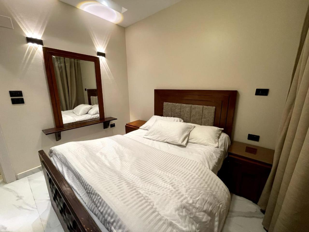 Tohfa Luxury Apartment *